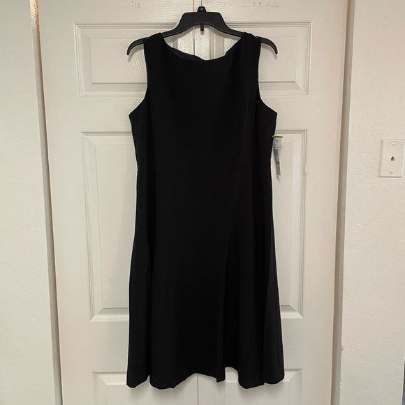 Black Label by Evan-Picone Sleeveless Fit & Flare Dress- Size 14 - Picture 3 of 10